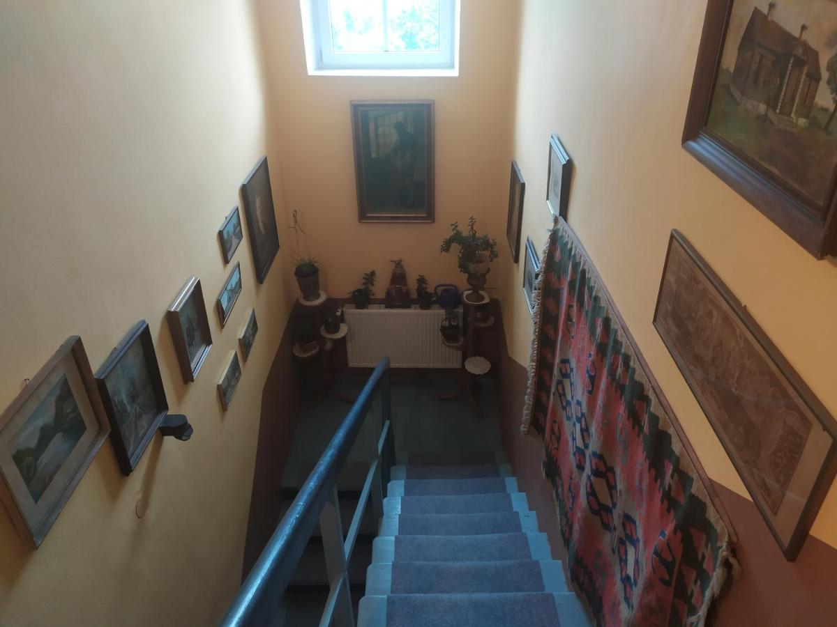 Dwor W Odonowie Esterno foto